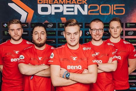 SAW 击败 3DMAX 战队，晋级 PGL Cluj-Napoca 2025 的季后赛