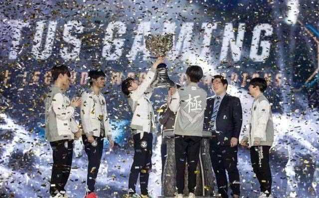 广州TTG官方发博：感谢各位粉丝的一路支持，未来我们也会继续加油
