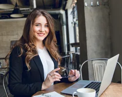 游戏行业最新资讯速递 - 爱游戏